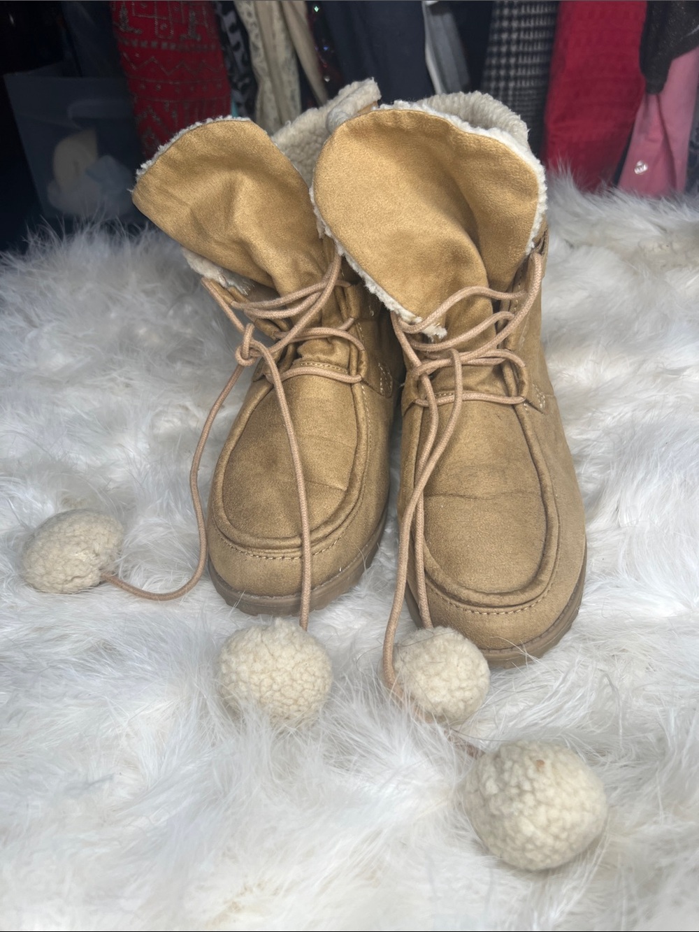 Jellypop Boho Teddy Fleece Cozy Tan Suede PomPom Winter Booties Slippers 8.5 Y2K
